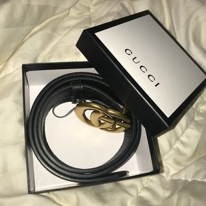 Wide leather belt with Double G buckle